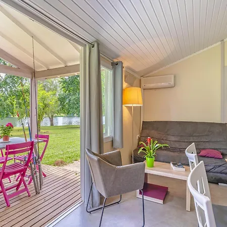 By The River In Nouvelle-aquitaine Castelmoron-sur-Lot